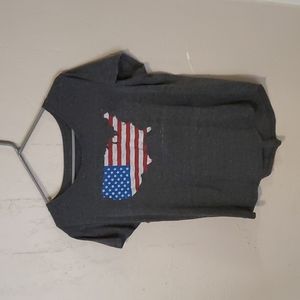 XL shirt with Flag in shape of the United States